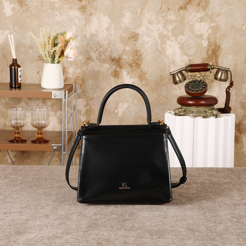 Ladies' handbag, 2026 season n - Interior Design High End 리뷰 및 가격