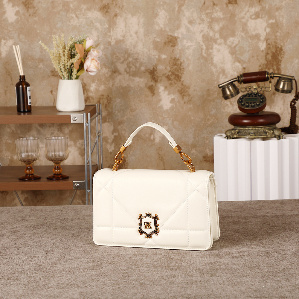 Ladies' handbag, 2026 season n - Interior Design High End 리뷰 및 가격