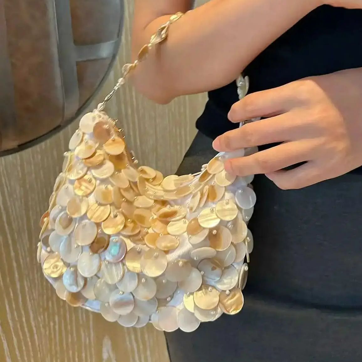 Luxury Sequin Internal Chain S - Interior Design Mockup 리뷰 및 가격