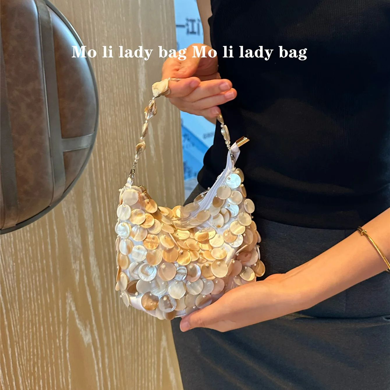 Luxury Sequin Internal Chain S - Interior Design Mockup 리뷰 및 가격